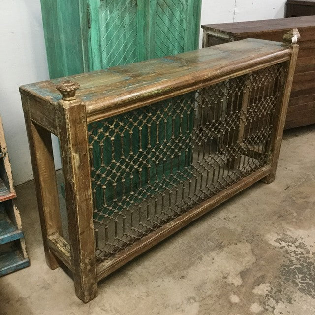 SU1032
