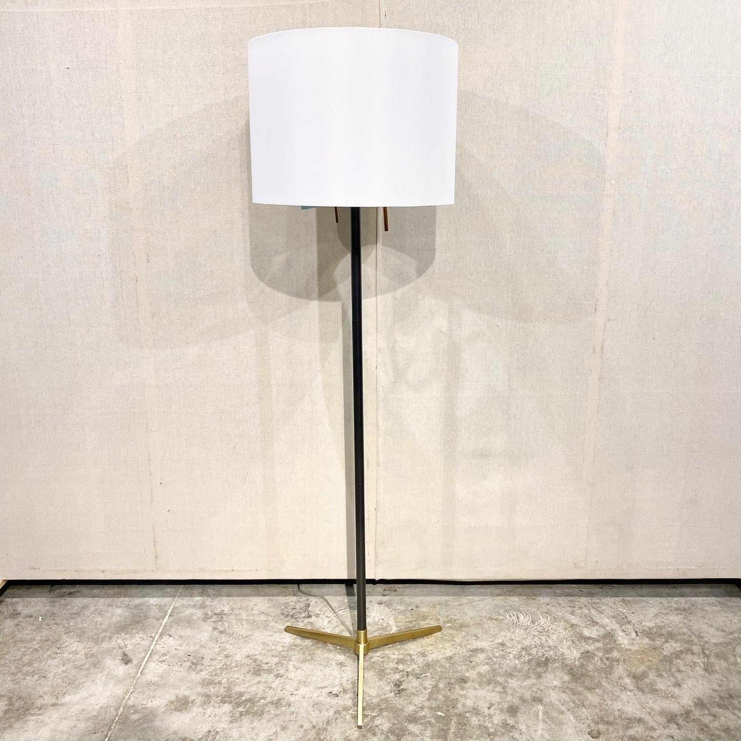 Veda Floor Lamp