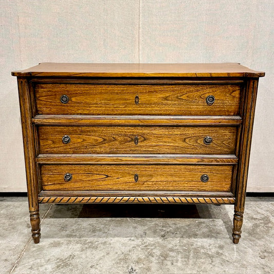 YW070