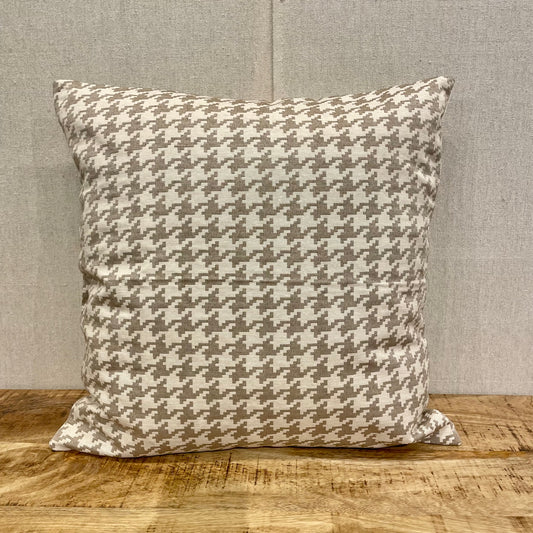 Almond Zari Pillow